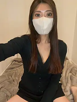 Erika  xx online show from May 23, 2026, 9:52 am