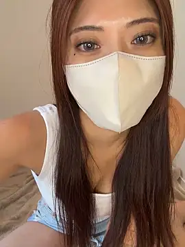 Erika  xx online show from June 10, 2026, 5:52 am