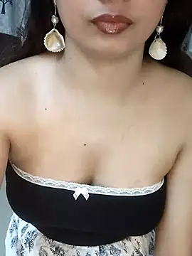 Snapshot of itz_gauri chatting on June 22, 2026, 7:11 pm itz gauri online show from June 22, 2026, 7:11 pm