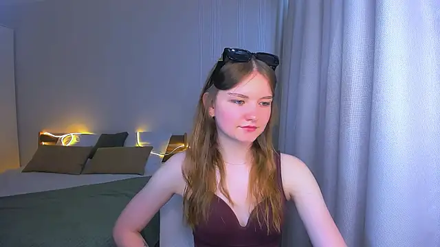 Snapshot of LookEva chatting on June 9, 2026, 11:11 am LookEva online show from June 9, 2026, 11:11 am