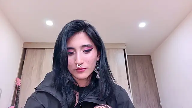 Lunapage  online show from June 20, 2026, 8:36 pm