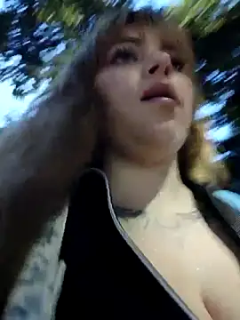 Isabella  Risky online show from June 4, 2026, 11:20 pm