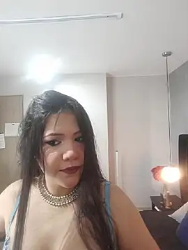 Snapshot of RoxieVander chatting on July 11, 2026, 7:47 pm RoxieVander online show from July 11, 2026, 7:47 pm