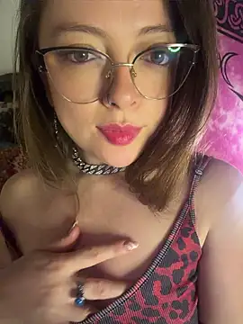 Snapshot of Lilith_Desire chatting on June 3, 2026, 2:33 pm Lilith Desire online show from June 3, 2026, 2:33 pm