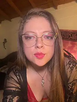 Snapshot of Lilith_Desire chatting on May 6, 2026, 1:15 pm Lilith Desire online show from May 6, 2026, 1:15 pm
