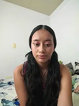 L0lita Emi12 online show from May 21, 2026, 4:26 pm