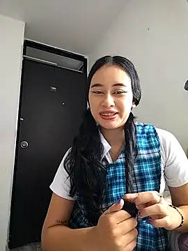 L0lita Emi12 online show from June 19, 2026, 9:09 pm