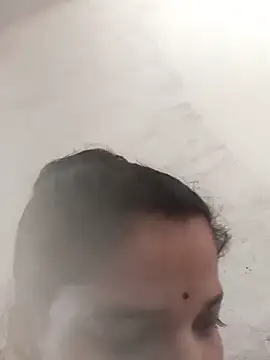 Snapshot of Student_garl_1 chatting on June 20, 2026, 9:25 am Student garl 1 online show from June 20, 2026, 9:25 am