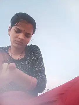 Snapshot of Student_garl_1 chatting on June 21, 2026, 1:50 pm Student garl 1 online show from June 21, 2026, 1:50 pm