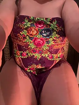 Snapshot of Curvy_anal1 chatting on May 17, 2026, 11:21 am Curvy anal1 online show from May 17, 2026, 11:21 am