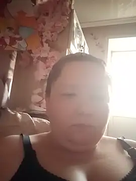 Snapshot of Tina_Mirabella chatting on May 16, 2026, 2:27 pm Tina Mirabella online show from May 16, 2026, 2:27 pm