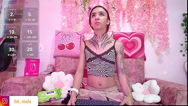 Snapshot of naomi_femme chatting on May 28, 2026, 11:27 am naomi femme online show from May 28, 2026, 11:27 am