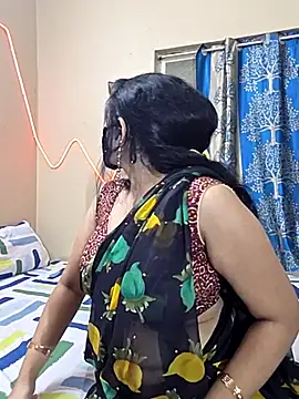 Snapshot of Bubbly_143 chatting on July 13, 2026, 8:46 am Bubbly 143 online show from July 13, 2026, 8:46 am