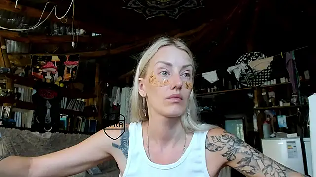 Snapshot of wildforestmuse_ chatting on August 4, 2026, 5:45 am wildforestmuse online show from August 4, 2026, 5:45 am