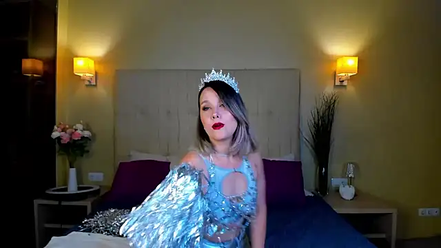 Nikki Mi1k online show from July 13, 2026, 5:23 pm