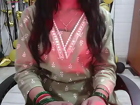 Snapshot of Annu_07 chatting on August 3, 2026, 4:31 am Annu 07 online show from August 3, 2026, 4:31 am