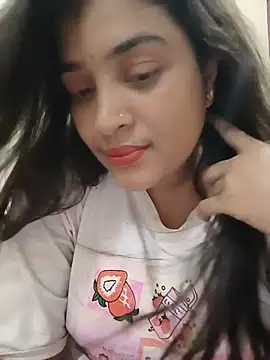 Snapshot of Joya-02 chatting on June 18, 2026, 8:25 pm Joya-02 online show from June 18, 2026, 8:25 pm