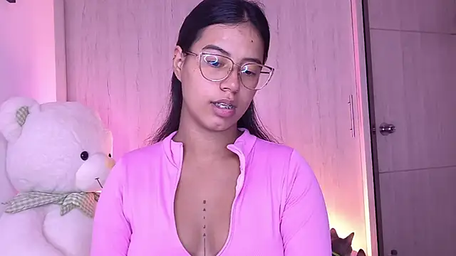 Snapshot of Raven_stonee01 chatting on July 22, 2026, 12:12 am Raven stonee01 online show from July 22, 2026, 12:12 am