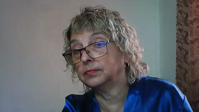 Snapshot of ElizabethGorden chatting on July 12, 2026, 6:14 am ElizabethGorden online show from July 12, 2026, 6:14 am