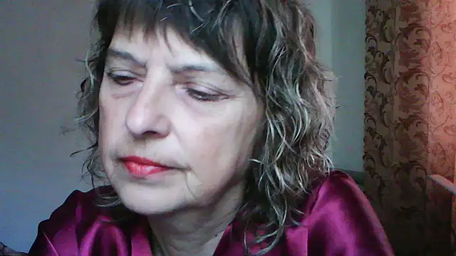 Snapshot of ElizabethGorden chatting on May 17, 2026, 4:23 am ElizabethGorden online show from May 17, 2026, 4:23 am