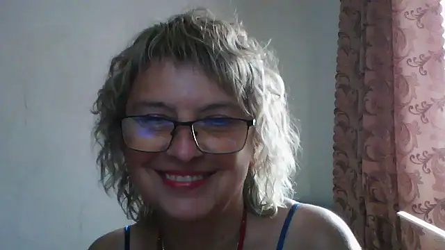 Snapshot of ElizabethGorden chatting on July 10, 2026, 5:51 am ElizabethGorden online show from July 10, 2026, 5:51 am