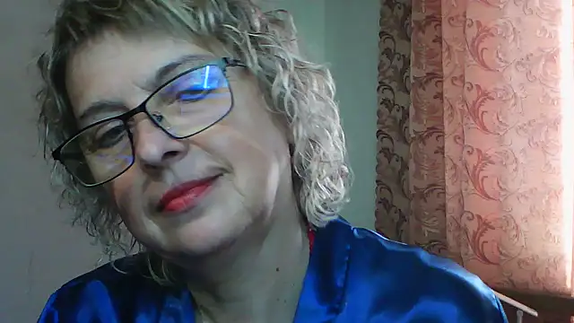 Snapshot of ElizabethGorden chatting on June 20, 2026, 5:34 am ElizabethGorden online show from June 20, 2026, 5:34 am