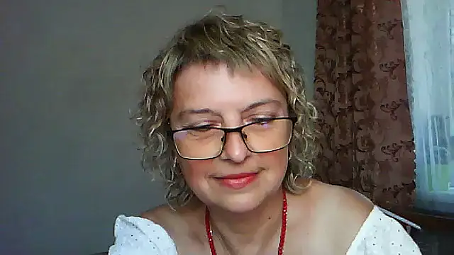 Snapshot of ElizabethGorden chatting on June 26, 2026, 12:55 pm ElizabethGorden online show from June 26, 2026, 12:55 pm