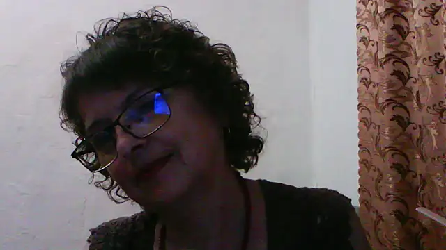 Snapshot of ElizabethGorden chatting on May 21, 2026, 5:43 pm ElizabethGorden online show from May 21, 2026, 5:43 pm