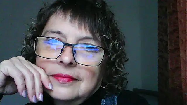 Snapshot of ElizabethGorden chatting on June 3, 2026, 1:01 pm ElizabethGorden online show from June 3, 2026, 1:01 pm