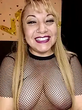 Snapshot of Venuss_Milf chatting on July 11, 2026, 10:48 am Venuss Milf online show from July 11, 2026, 10:48 am