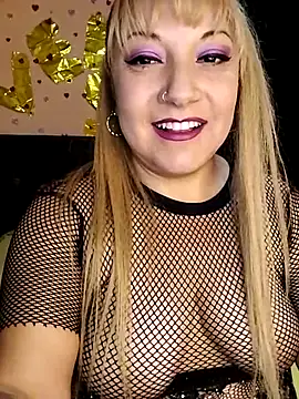 Snapshot of Venuss_Milf chatting on June 28, 2026, 10:32 am Venuss Milf online show from June 28, 2026, 10:32 am