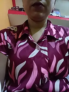 Snapshot of Life_Of_Diya chatting on May 29, 2026, 12:33 pm Life Of Diya online show from May 29, 2026, 12:33 pm