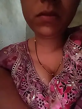 Snapshot of Life_Of_Diya chatting on July 1, 2026, 12:44 am Life Of Diya online show from July 1, 2026, 12:44 am