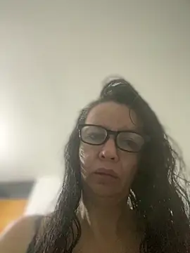 Soy Camila8 online show from June 12, 2026, 10:13 am