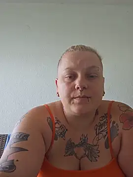Snapshot of Lady_Peggi chatting on June 17, 2026, 7:19 am Lady Peggi online show from June 17, 2026, 7:19 am
