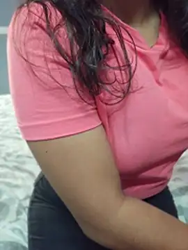 sluttytitties69 online show from June 10, 2026, 8:48 am