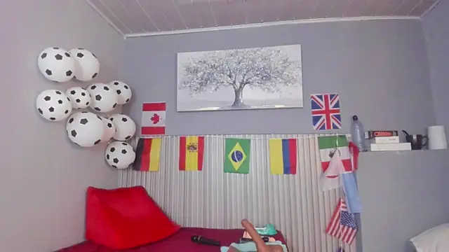 Snapshot of rosse_m1 chatting on July 21, 2026, 11:44 am rosse m1 online show from July 21, 2026, 11:44 am