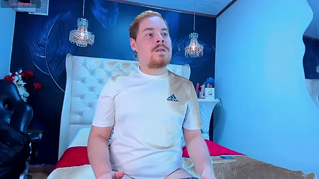 GingerHott  online show from May 7, 2026, 3:22 am