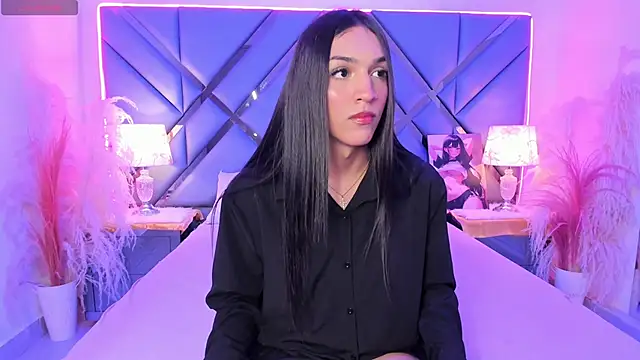 MadisonHerrera online show from May 15, 2026, 5:44 pm