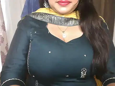 Snapshot of Yanshi23 chatting on July 10, 2026, 4:56 am Yanshi23 online show from July 10, 2026, 4:56 am