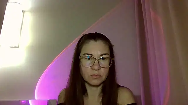 Snapshot of Venus__Love chatting on May 14, 2026, 6:27 pm Venus Love online show from May 14, 2026, 6:27 pm