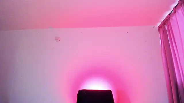 Sophiie dreams online show from July 3, 2026, 12:44 pm