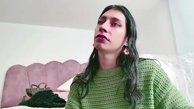 Alexadomina22 online show from June 9, 2026, 11:28 pm