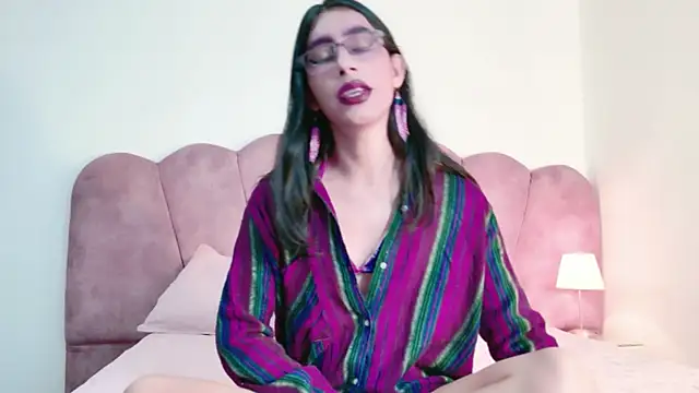 Alexadomina22 online show from May 21, 2026, 7:11 pm