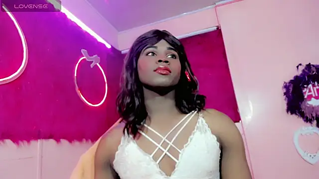 Snapshot of ambar_temptation chatting on June 10, 2026, 7:37 pm ambar temptation online show from June 10, 2026, 7:37 pm