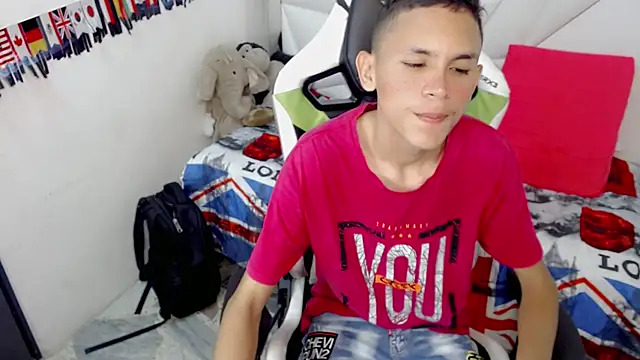 sombra 18 online show from May 5, 2026, 3:20 am