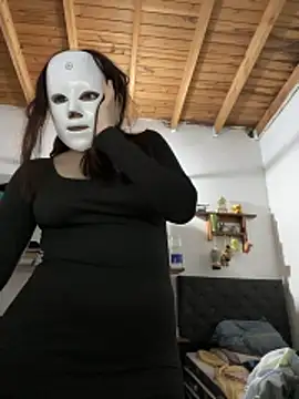 maskergirl online show from May 5, 2026, 2:14 am