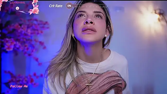 Snapshot of R4-V3N chatting on January 12, 2025, 4:40 pm R4-V3N online show from January 12, 2025, 4:40 pm