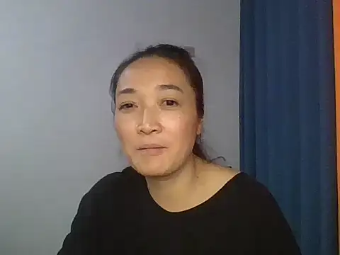ZZXXMM520 online show from May 5, 2026, 10:07 am
