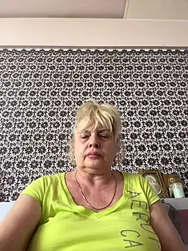 Snapshot of AnastasiaGrey777 chatting on August 3, 2026, 9:04 am AnastasiaGrey777 online show from August 3, 2026, 9:04 am